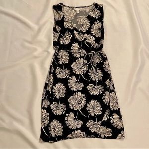 Motherhood Maternity B&W floral dress | Sz M